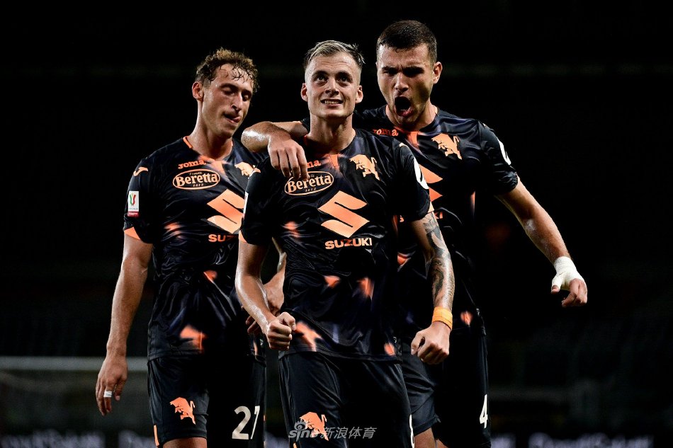 布拉德利 布拉德利